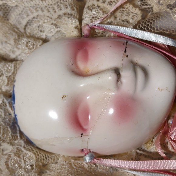 Vintage Hand Painted Carnival Face Masks Ceramic Set of 5 - Picture 3 of 14